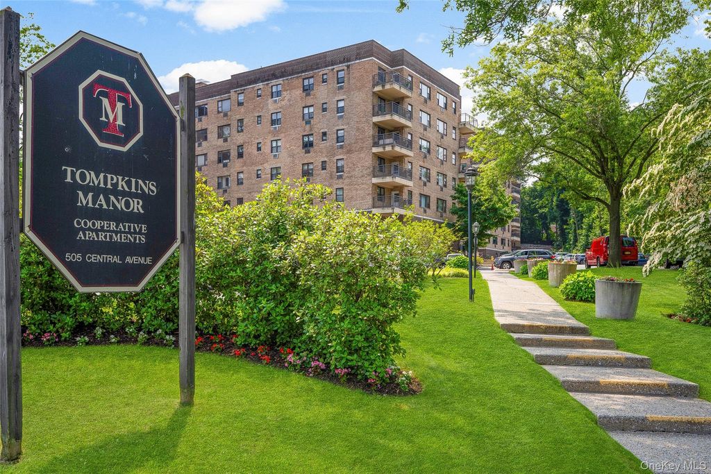 505 Central Avenue 609, White Plains, NY 10606