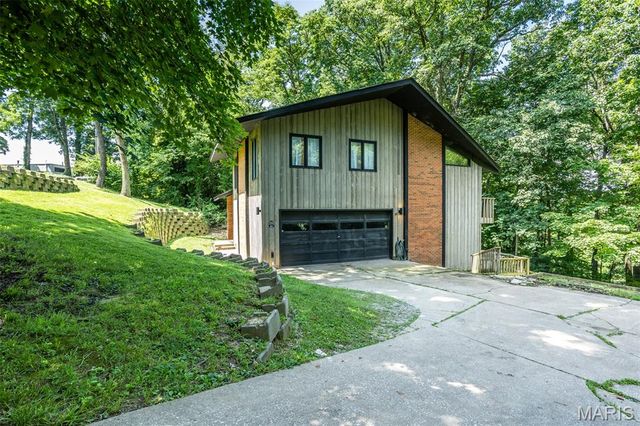 4810 Kaskaskia Trail, Godfrey, IL 62035