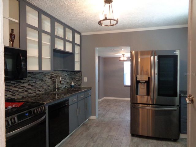 88 YALE AVE., Frostproof, FL 33843