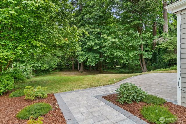 2151 Beverly Beach Drive NW, Olympia, WA 98502