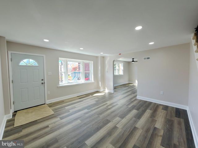 4211 E CHELTENHAM AVE, Philadelphia, PA 19124