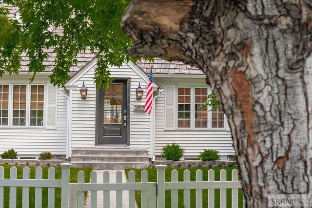 2095 S Boulevard, Idaho Falls, ID 83404