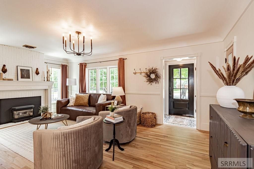 Image 11 of property listing at 2095 S Boulevard, Idaho Falls, ID 83404