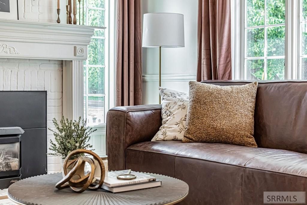 Image 13 of property listing at 2095 S Boulevard, Idaho Falls, ID 83404