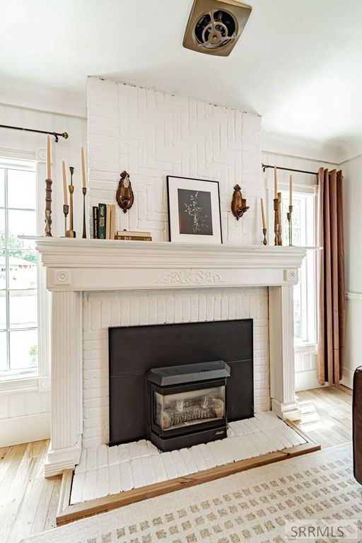 Image 14 of property listing at 2095 S Boulevard, Idaho Falls, ID 83404