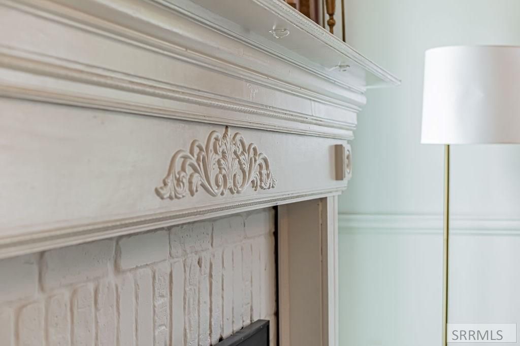 Image 15 of property listing at 2095 S Boulevard, Idaho Falls, ID 83404