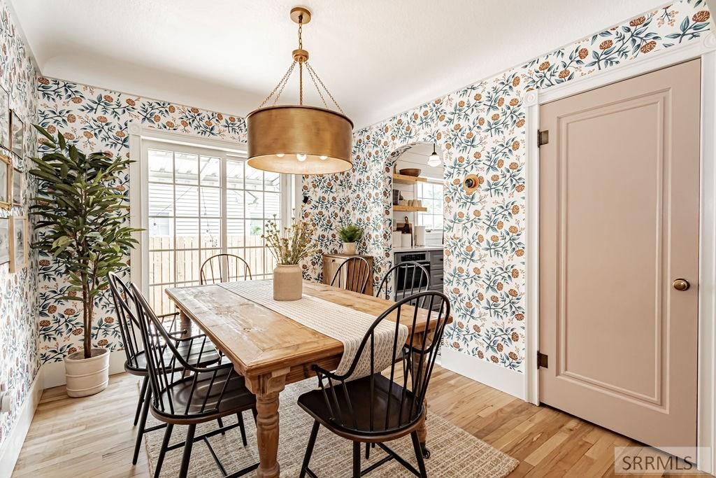 Image 17 of property listing at 2095 S Boulevard, Idaho Falls, ID 83404