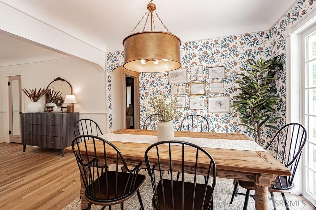 Image 18 of property listing at 2095 S Boulevard, Idaho Falls, ID 83404