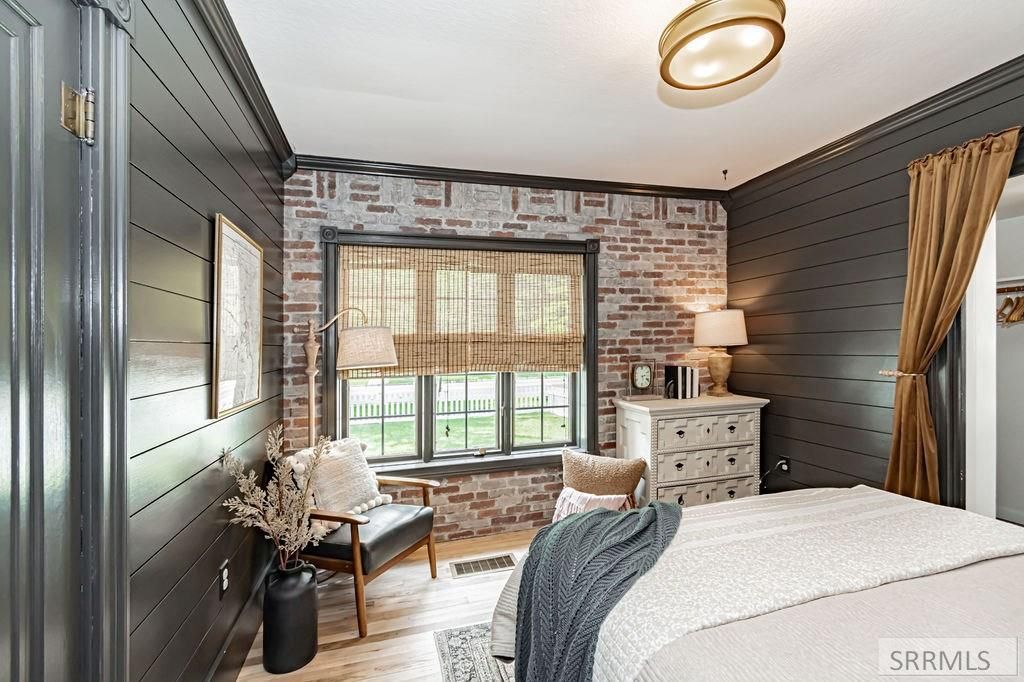 Image 21 of property listing at 2095 S Boulevard, Idaho Falls, ID 83404