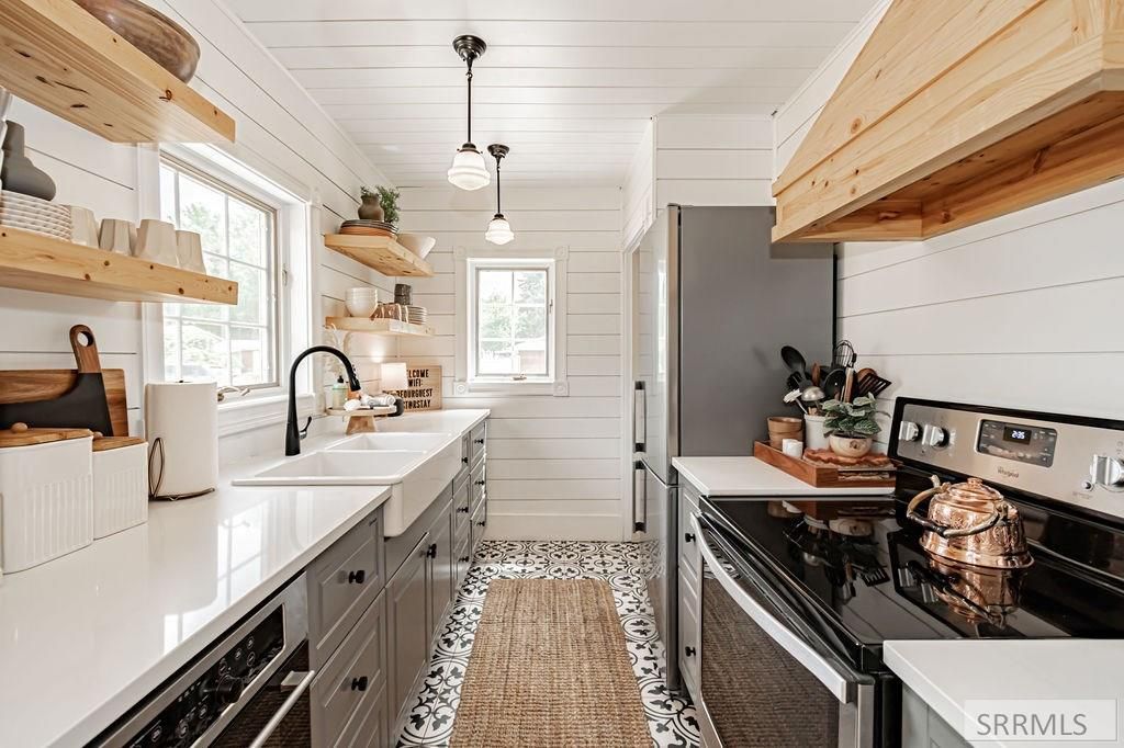 Image 38 of property listing at 2095 S Boulevard, Idaho Falls, ID 83404