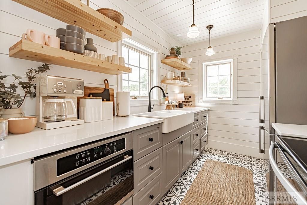 Image 39 of property listing at 2095 S Boulevard, Idaho Falls, ID 83404