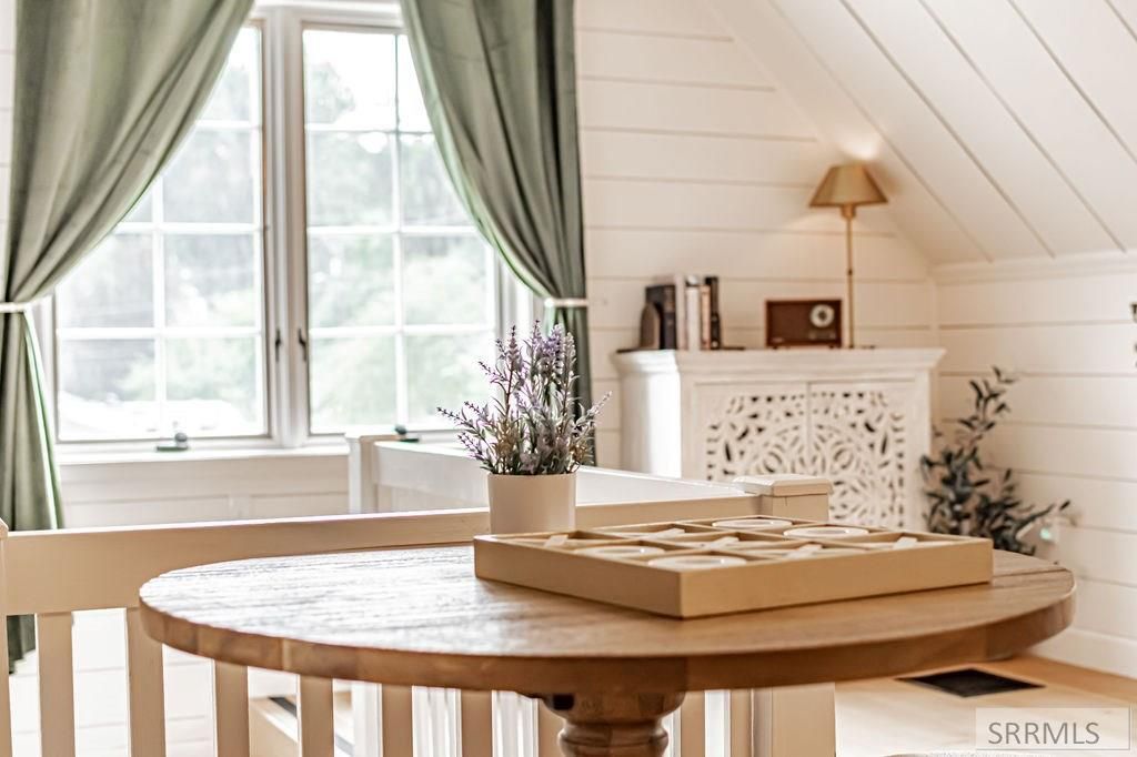 Image 61 of property listing at 2095 S Boulevard, Idaho Falls, ID 83404