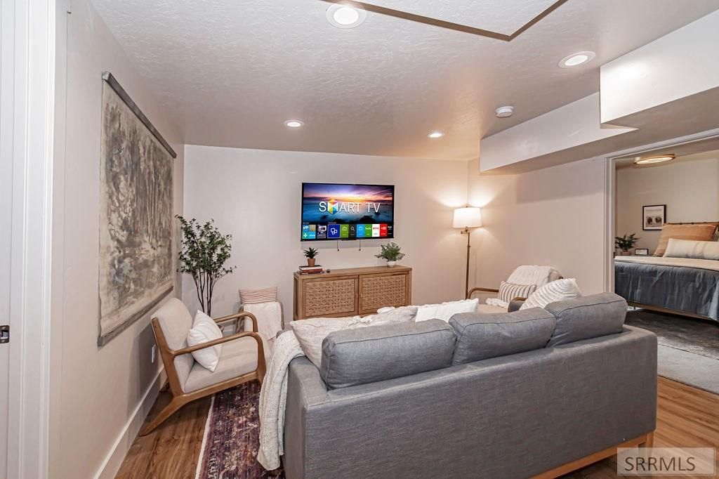 Image 73 of property listing at 2095 S Boulevard, Idaho Falls, ID 83404