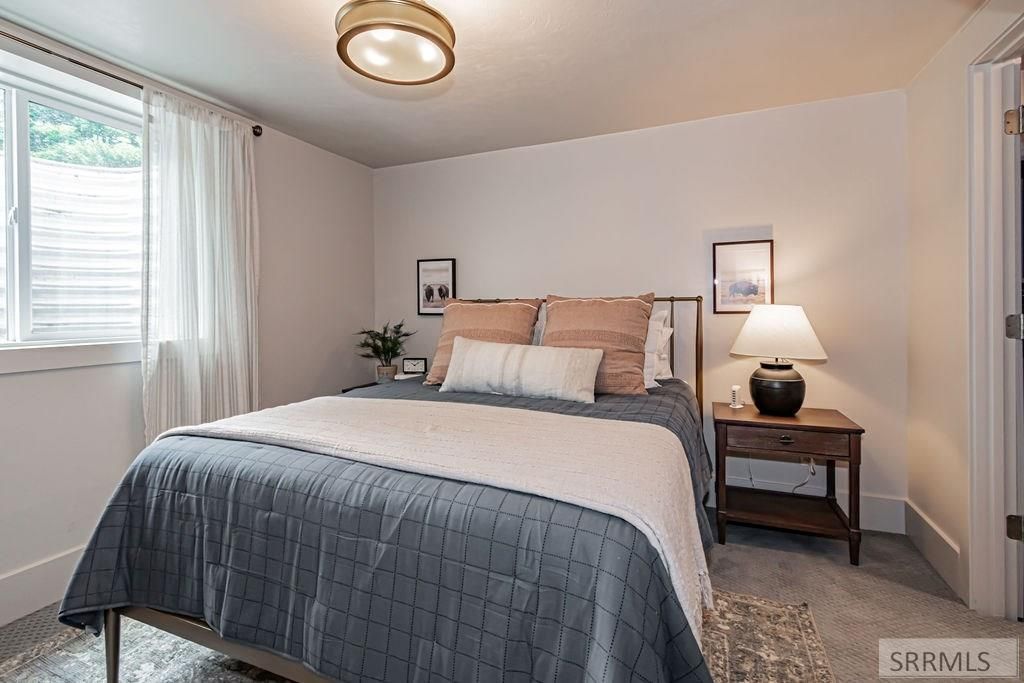 Image 77 of property listing at 2095 S Boulevard, Idaho Falls, ID 83404