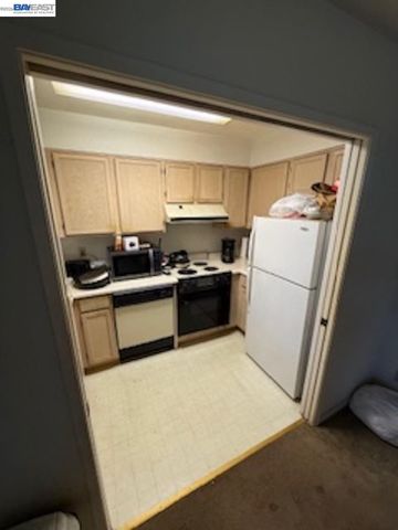 11 Rebecca Ln, San Francisco, CA 94124