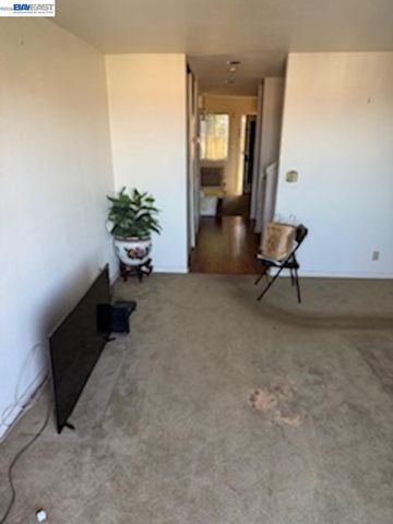 11 Rebecca Ln, San Francisco, CA 94124