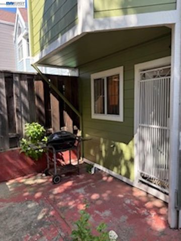 11 Rebecca Ln, San Francisco, CA 94124