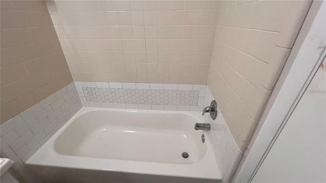 1716 FOXHALL CIRCLE 1716, Kissimmee, FL 34741