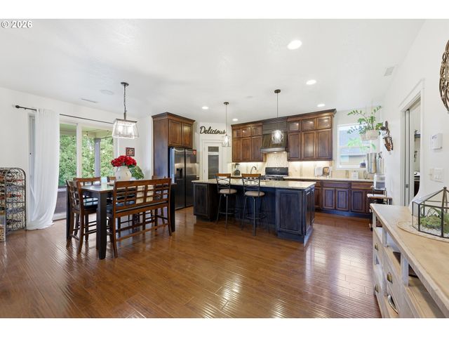 9900 Ne 144TH Ave, Vancouver, WA 98682