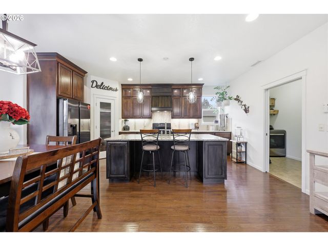 9900 Ne 144TH Ave, Vancouver, WA 98682