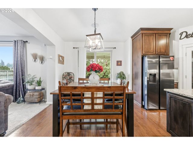 9900 Ne 144TH Ave, Vancouver, WA 98682