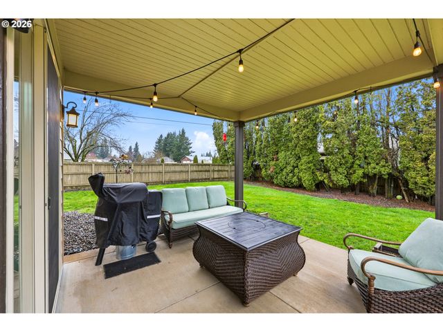 9900 Ne 144TH Ave, Vancouver, WA 98682