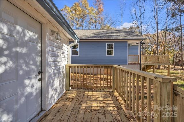 1125 Wilmington Avenue, Statesville, NC 28677