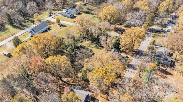 1125 Wilmington Avenue, Statesville, NC 28677