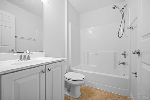 7515 Ribbon Falls Lane, Deerfield Twp., OH 45039