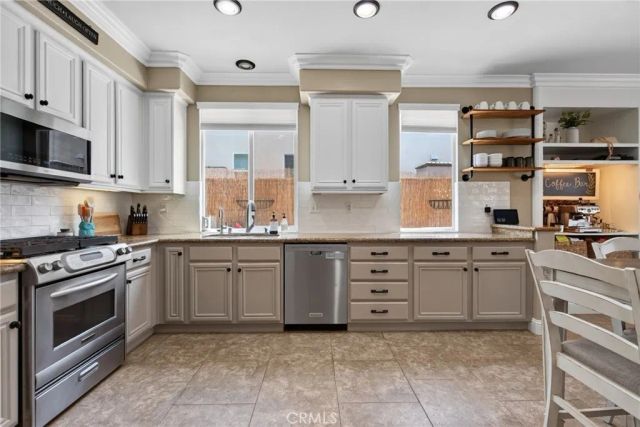 8467 Farmhouse, Riverside, CA 92508