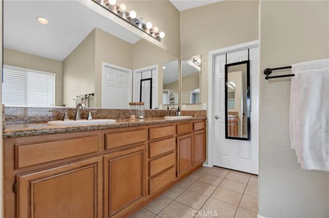 8467 Farmhouse, Riverside, CA 92508