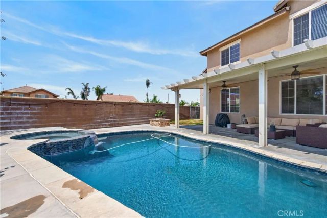 8467 Farmhouse, Riverside, CA 92508