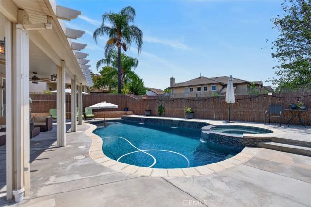 8467 Farmhouse, Riverside, CA 92508