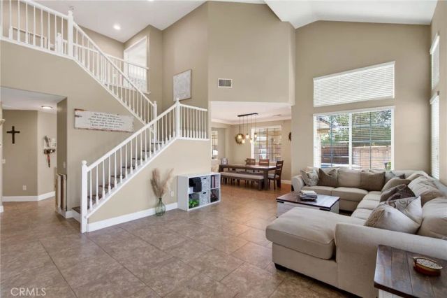 8467 Farmhouse, Riverside, CA 92508
