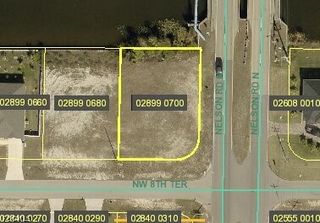 801 NW 8th TER, Cape Coral, FL 33993