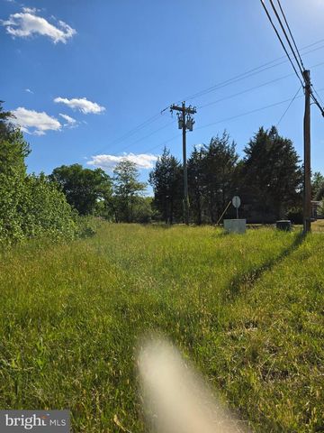 4336 MASSAPONAX CHURCH RD, Fredericksburg, VA 22408