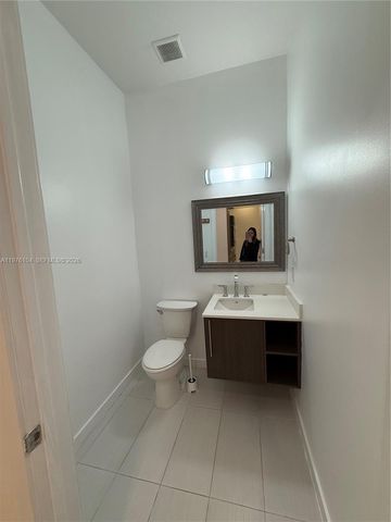 7661 NW 107th Ave 813, Doral, FL 33178