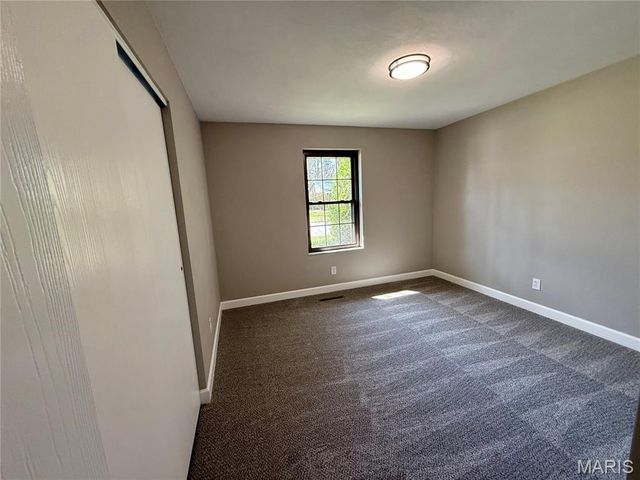 237 Beau Gon Drive, Swansea, IL 62226