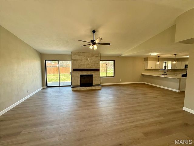 237 Beau Gon Drive, Swansea, IL 62226