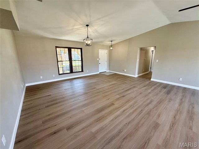 237 Beau Gon Drive, Swansea, IL 62226