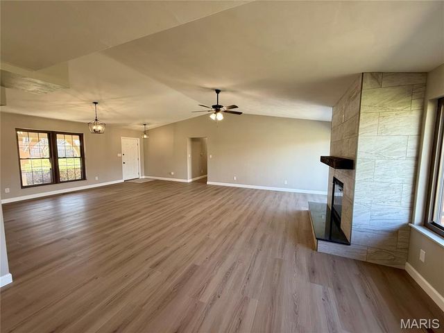 237 Beau Gon Drive, Swansea, IL 62226