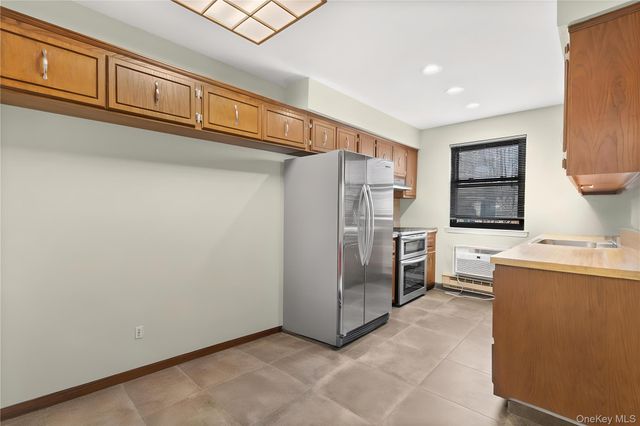 534 Bedford Avenue A2, Bellmore, NY 11710