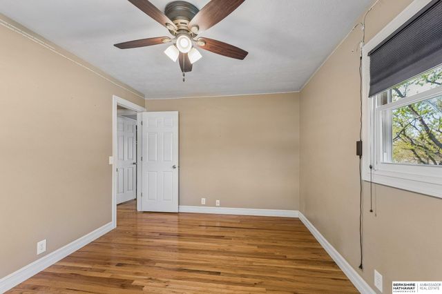 5118 S 94th Avenue, Omaha, NE 68127