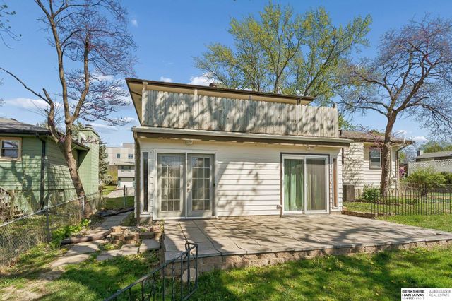 5118 S 94th Avenue, Omaha, NE 68127