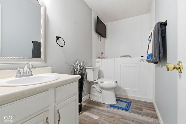 10847 Firefly Circle, Indianapolis, IN 46259