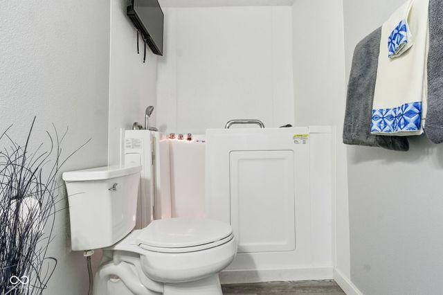 10847 Firefly Circle, Indianapolis, IN 46259