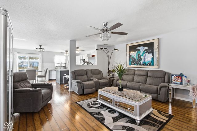 10847 Firefly Circle, Indianapolis, IN 46259