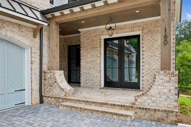 160 Lake Estates Drive, Roswell, GA 30075