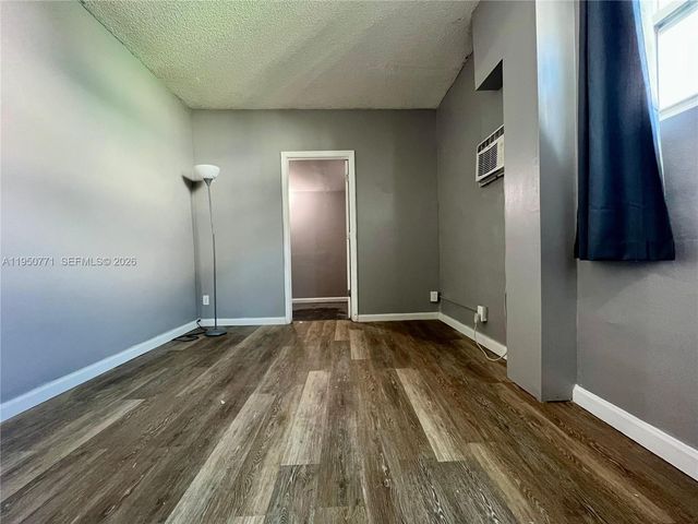 2500 NW 89th Ave, Sunrise, FL 33322