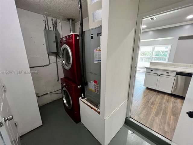 2500 NW 89th Ave, Sunrise, FL 33322